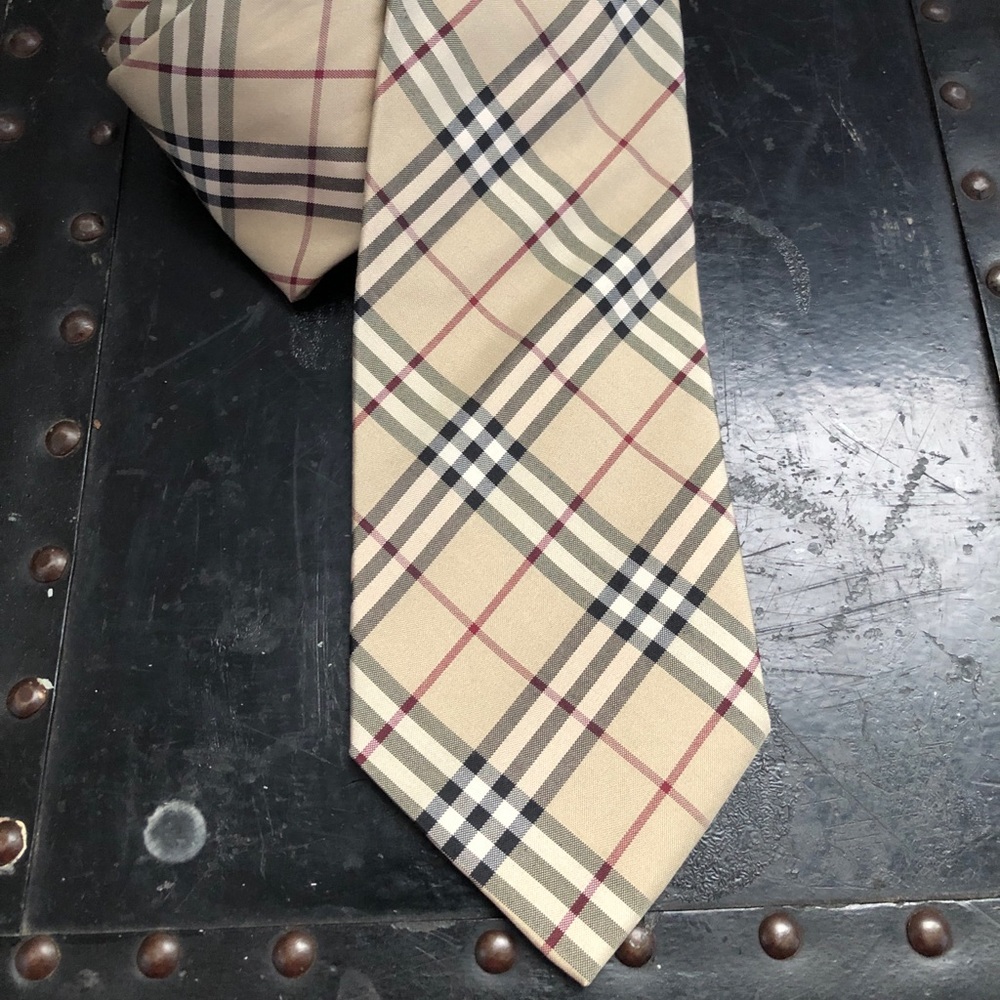 Burberry tie